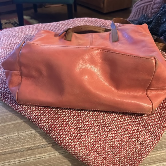 The Sak ‘Be Cool’ Leather Reversible Tote Bag - Picture 16 of 16